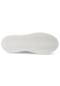 CheBello - Beżowe Sneakersy Chebello Stylowe Obuwie Damskie. Okazja: na co dzień. Zapięcie: sznurówki. Kolor: beżowy. Materiał: skóra. Szerokość cholewki: normalna. Sport: turystyka piesza