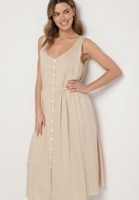 Born2be - Beżowa Wiskozowa Sukienka o Rozkloszowanym Kroju z Guzikami Natesana. Okazja: na co dzień, na spacer. Kolor: beżowy. Materiał: wiskoza. Typ sukienki: proste. Styl: casual #2