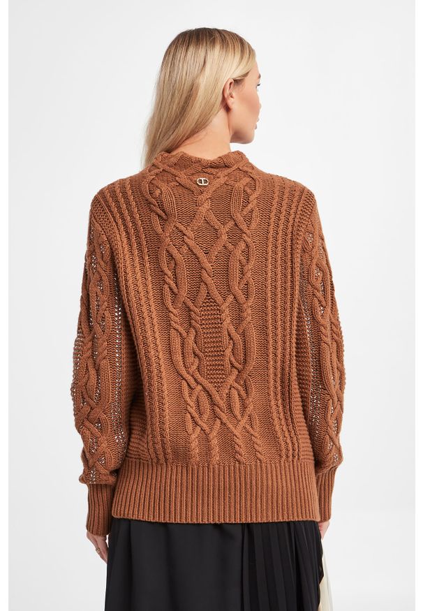 Twinset Milano - Sweter damski TWINSET. Materiał: prążkowany. Długość rękawa: długi rękaw. Długość: długie. Wzór: ze splotem