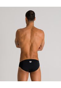 Kąpielówki slipy męskie na basen Arena Optical Waves Brief. Kolor: czarny, niebieski, wielokolorowy
