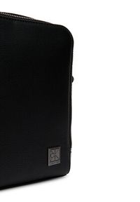 Calvin Klein Saszetka Emblem Hw Reporter LV04D3293G Czarny. Kolor: czarny. Materiał: skóra #3