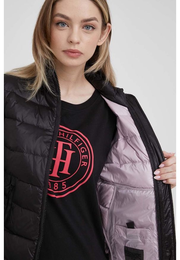 Blauer kurtka puchowa damska kolor czarny przejściowa. Okazja: na co dzień. Kolor: czarny. Materiał: puch. Styl: casual