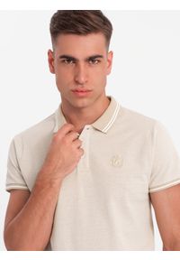 Ombre Clothing - Melanżowa koszulka męska polo z kołnierzykiem w paski – piaskowa V4. Okazja: na co dzień. Typ kołnierza: polo. Materiał: bawełna. Wzór: melanż, paski. Styl: sportowy, casual