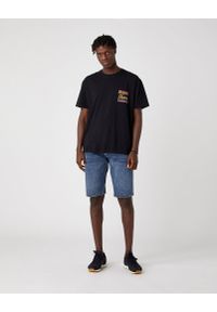 Wrangler - MĘSKI T-SHIRT WRANGLER SS TEXT TEE BLACK W7AZGF100 112131371