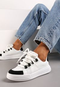 Born2be - Biało-Czarne Sneakersy Wonaria. Nosek buta: okrągły. Kolor: biały. Materiał: skóra ekologiczna, zamsz. Szerokość cholewki: normalna. Obcas: na płaskiej podeszwie #4