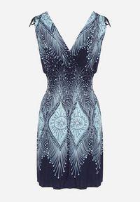 Born2be - Niebieska Sukienka Rozkloszowana ze Ściągaczami przy Ramionach w Abstrakcyjny Wzór Filinea. Okazja: na co dzień, na imprezę. Typ kołnierza: dekolt w kształcie V. Kolor: niebieski. Materiał: jeans. Typ sukienki: rozkloszowane, proste. Styl: klasyczny, casual, elegancki #7