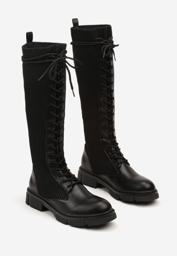 Renee - Czarne Płaskie Kozaki ze Skarpetową Cholewką i Sznurowaniem Sannirael. Okazja: na co dzień. Kolor: czarny. Materiał: jeans. Szerokość cholewki: normalna. Styl: casual, elegancki