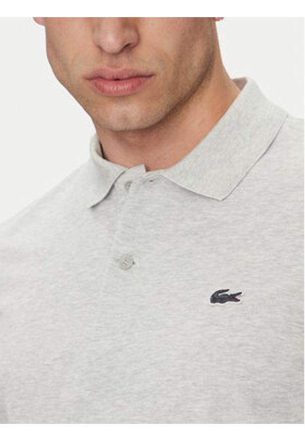 Lacoste Polo DH5522 Szary Regular Fit. Typ kołnierza: polo. Kolor: szary. Materiał: bawełna, syntetyk