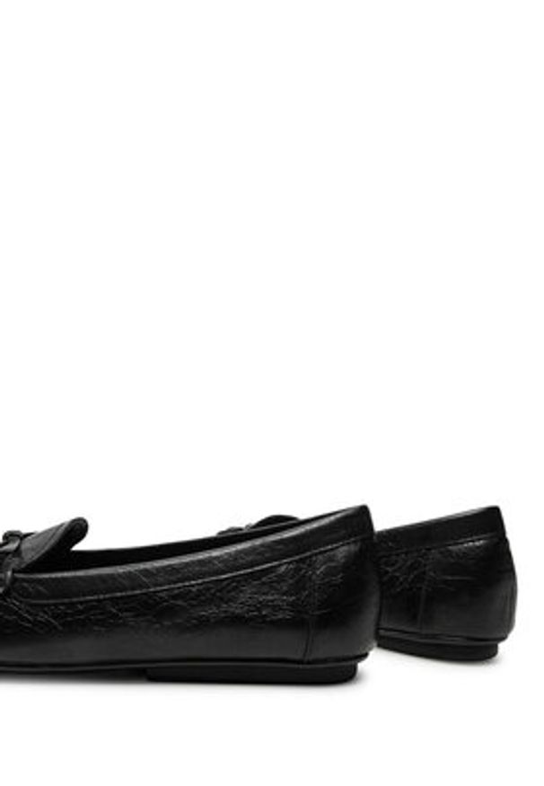 MICHAEL Michael Kors Mokasyny Juliette Moc 40R5JUFR1L Czarny. Kolor: czarny. Materiał: skóra