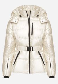 Born2be - Biała Pikowana Kurtka Zimowa z Paskiem z Klamerką w Stylu Retro Alorisse. Okazja: na co dzień. Kolor: biały. Materiał: jeans. Sezon: zima. Styl: retro #4