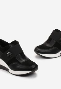 Renee - Czarne Sneakersy na Koturnie Chikela. Kolor: czarny. Obcas: na koturnie #5