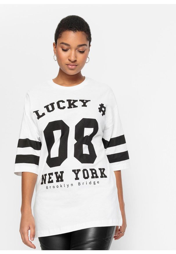 bonprix - Shirt oversize z czystej bawełny organicznej. Kolor: biały. Materiał: bawełna. Wzór: nadruk