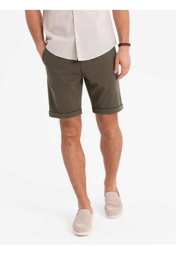 Ombre Clothing - Męskie dzianinowe szorty z podwiniętymi nogawkami – oliwkowe V5 - Rozmiar: M. Kolor: oliwkowy. Materiał: dzianina. Wzór: jednolity. Styl: klasyczny