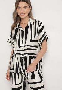 Born2be - Czarno-Biały Komplet Oversize z Lnem Koszula z Krótkim Rękawem i Szerokie Spodnie Mirolena. Kolor: czarny. Materiał: len