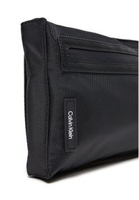 Calvin Klein Saszetka Ck Essential Sling Bag K50K512228 Czarny. Kolor: czarny. Materiał: materiał