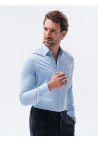 Ombre Clothing - Koszula męska z długim rękawem K593 - błękitna - XXL. Okazja: do pracy, na co dzień, na spotkanie biznesowe. Kolor: niebieski. Materiał: poliester, bawełna. Długość rękawa: długi rękaw. Długość: długie. Styl: biznesowy, klasyczny, casual