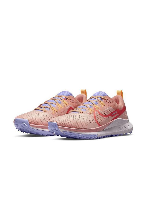 Buty Do Biegania Damskie Nike W React Pegasus Trail 4. Kolor: różowy, niebieski, wielokolorowy. Sport: bieganie