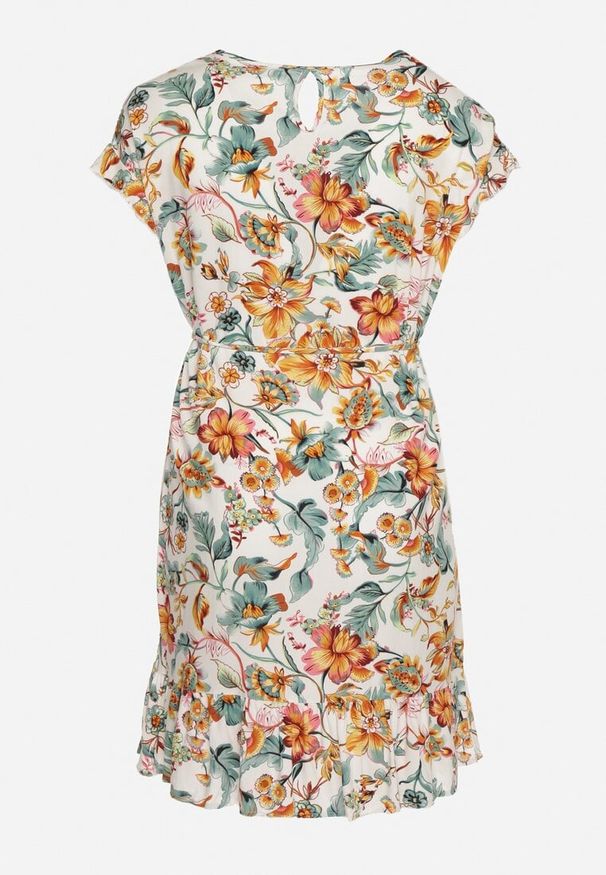 Born2be - Biało-Zielona Bawełniana Sukienka w Kwiaty o Pudełkowym Fasonie ze Sznurkiem w Talii Risallise. Okazja: na spacer, na imprezę. Kolor: biały. Materiał: bawełna. Długość rękawa: krótki rękaw. Wzór: kwiaty. Styl: retro, wizytowy