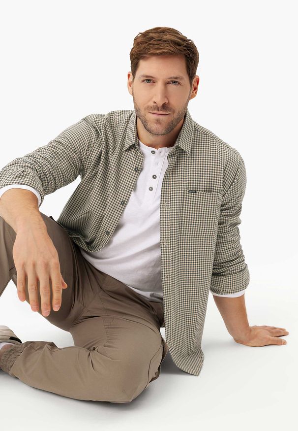 Volcano - Koszula w kratę, Regular Fit, K-TIGARO. Okazja: na co dzień. Kolekcja: plus size. Materiał: materiał, bawełna, jeans. Długość rękawa: długi rękaw. Długość: długie. Wzór: kratka. Styl: klasyczny, casual, elegancki