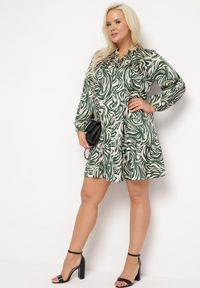 Born2be - Zielono-Beżowa Sukienka Mini z Falbanką i Abstrakcyjnym Wzorem Ovina. Kolor: zielony. Długość rękawa: długi rękaw. Długość: mini #7