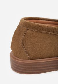 Renee - Ciemnobeżowe Mokasyny VICES z Wkładką ze Skóry Naturalnej Ozdobione Chwostami Maritune. Okazja: na co dzień. Kolor: beżowy. Materiał: skóra. Wzór: aplikacja. Styl: casual, elegancki #7