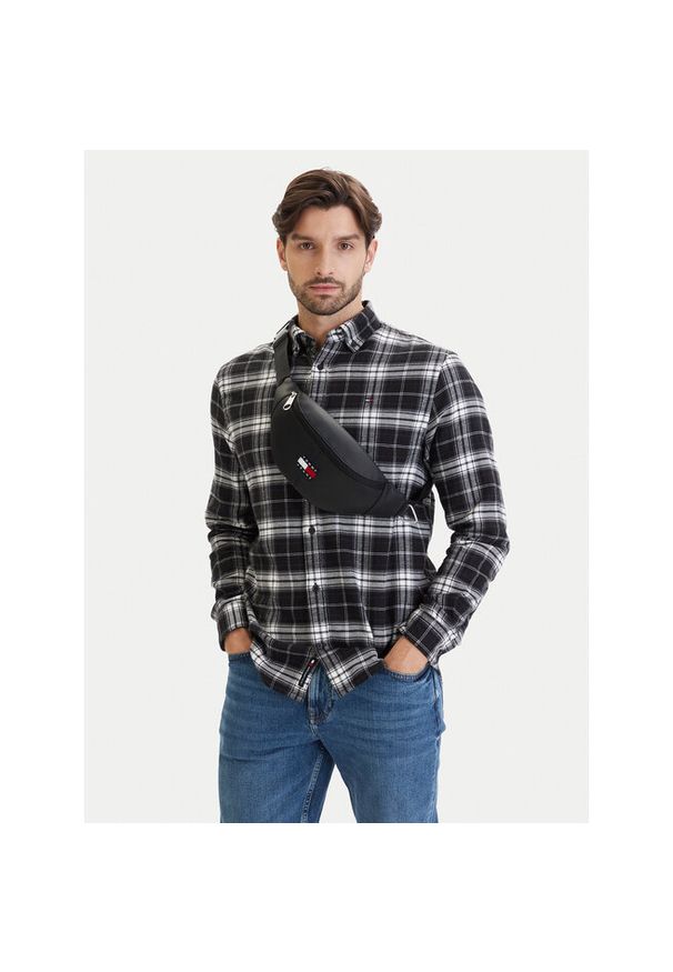 Nerka Tommy Jeans. Kolor: czarny