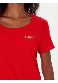 Mustang T-Shirt Alma 1016748 Czerwony Regular Fit. Kolor: czerwony. Materiał: bawełna #5