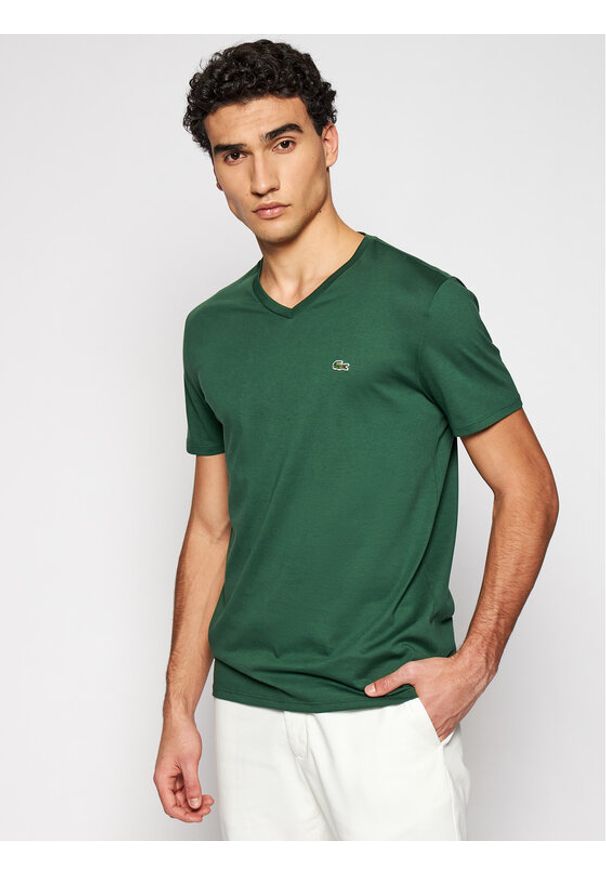 Lacoste T-Shirt TH6710 Zielony Regular Fit. Kolor: zielony. Materiał: bawełna