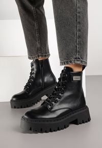Born2be - Czarne Klasyczne Botki Workery z Aplikacją przy Cholewce Alerhia. Okazja: na co dzień. Kolor: czarny. Materiał: jeans, skóra. Szerokość cholewki: normalna. Wzór: aplikacja. Styl: klasyczny