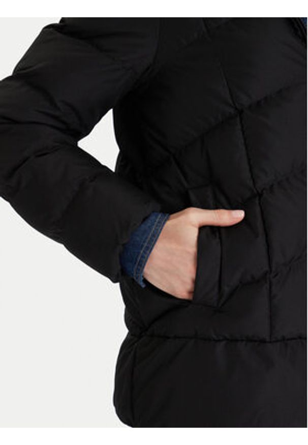 Geox Kurtka zimowa Anylla W4628P T3144 F9000 Czarny Regular Fit. Kolor: czarny. Materiał: syntetyk. Sezon: zima