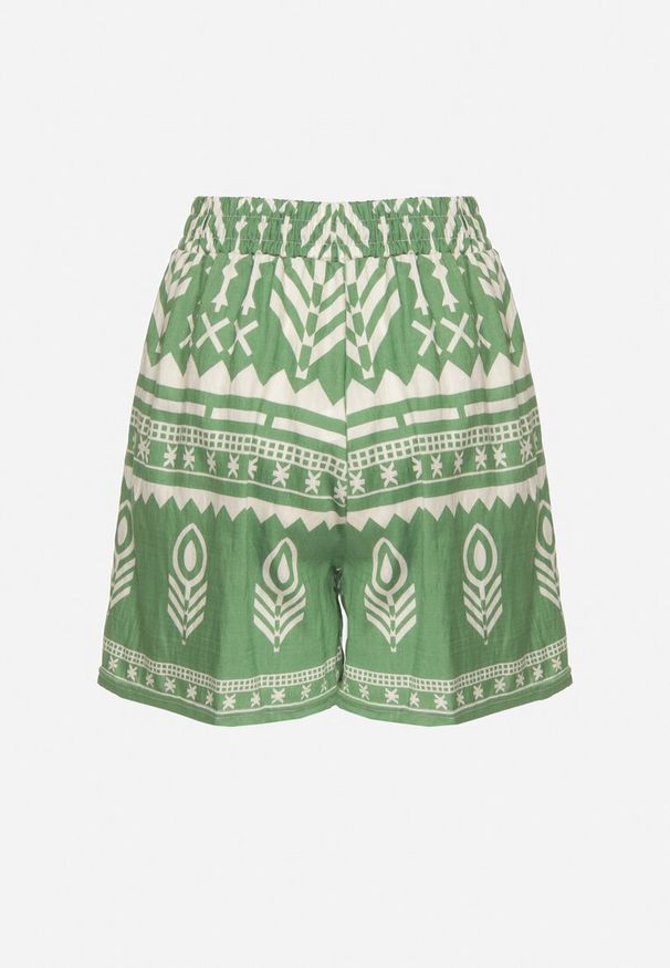Born2be - Zielone Szorty z Wiskozy z Wysokim Stanem ze Wzorem w Stylu Etno Lunabella. Okazja: na co dzień. Stan: podwyższony. Kolor: zielony. Materiał: wiskoza. Styl: etno