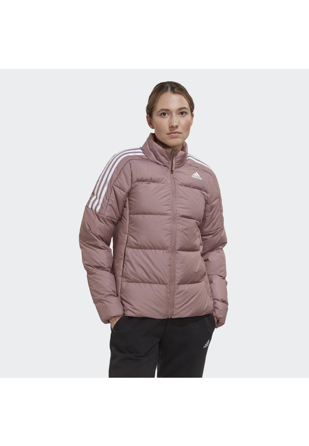 Adidas - Essentials Midweight Down Jacket. Kolor: fioletowy. Materiał: puch, syntetyk