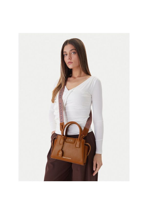 Torebka Armani Exchange. Kolor: brązowy