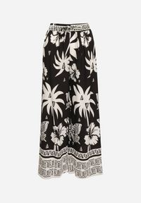 Born2be - Czarne Spodnie z Tropikalnym Wzorem i Szerokimi Nogawkami Emivelli. Okazja: na co dzień. Kolor: czarny. Styl: elegancki, casual #3