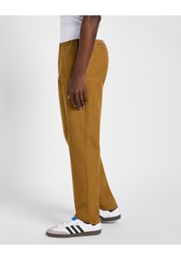 Lee - MESKIE SPODNIE MATERIALOWE LEE RELAXED WORKWEAR CHINO GLAZED GINGER 112355784 #5