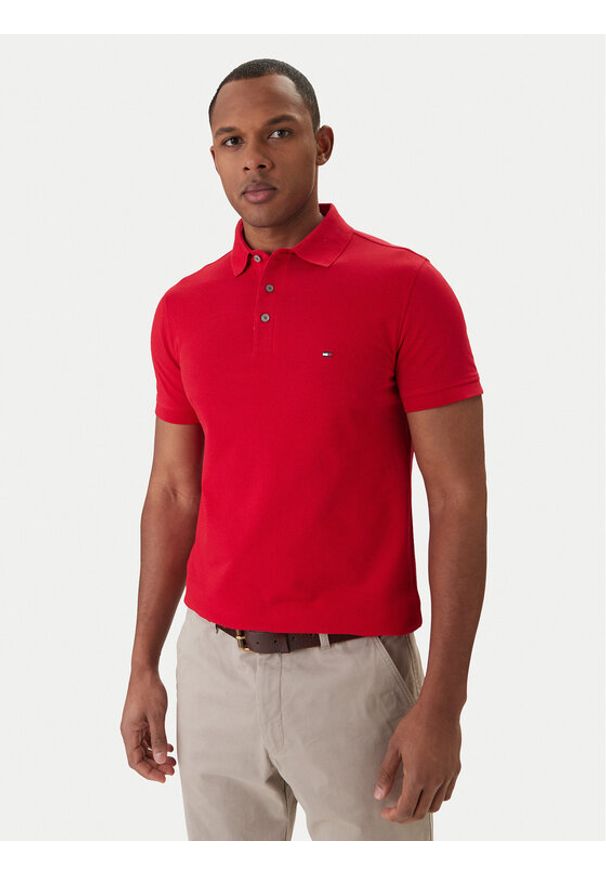 TOMMY HILFIGER - Tommy Hilfiger Polo 1985 MW0MW17771 Czerwony Slim Fit. Typ kołnierza: polo. Kolor: czerwony. Materiał: bawełna