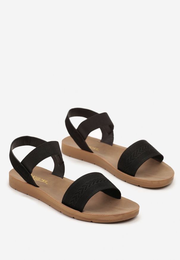 Born2be - Czarne Sandały na Płaskiej Podeszwie z Elastycznymi Paskami Linarietia. Okazja: na spacer, na co dzień. Zapięcie: pasek. Kolor: czarny. Materiał: jeans. Wzór: paski. Obcas: na płaskiej podeszwie. Styl: elegancki, casual