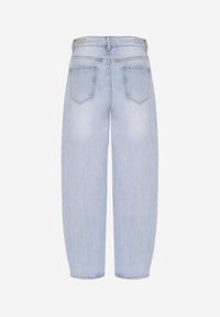 Born2be - Niebieskie Jeansy o Fasonie Slouchy z Wysokim Stanem Zarinvia. Okazja: na co dzień, do pracy, na spotkanie biznesowe. Stan: podwyższony. Kolor: niebieski. Styl: biznesowy, klasyczny, casual #7