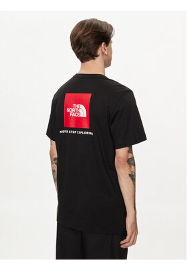 The North Face T-Shirt Redbox NF0A87NP Czarny Regular Fit. Kolor: czarny. Materiał: bawełna
