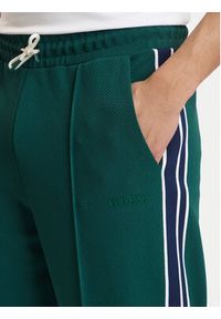 Guess Spodnie dresowe Z6GB14 K3211 Zielony Regular Fit. Kolor: zielony. Materiał: syntetyk #5