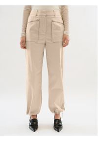 Karen by Simonsen Spodnie materiałowe Maddie 10104748 Beżowy Relaxed Fit. Kolor: beżowy. Materiał: bawełna #7