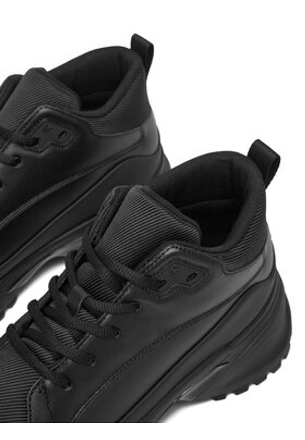 Calvin Klein Sneakersy Hike Runner Mid Laceup Tech Mix YM0YM01418 Czarny. Kolor: czarny. Materiał: skóra