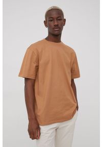 Only & Sons t-shirt bawełniany kolor brązowy gładki. Kolor: brązowy. Materiał: bawełna. Wzór: gładki
