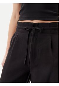 Calvin Klein Jeans Spodnie materiałowe J20J225339 Czarny Straight Fit. Kolor: czarny. Materiał: wiskoza #4