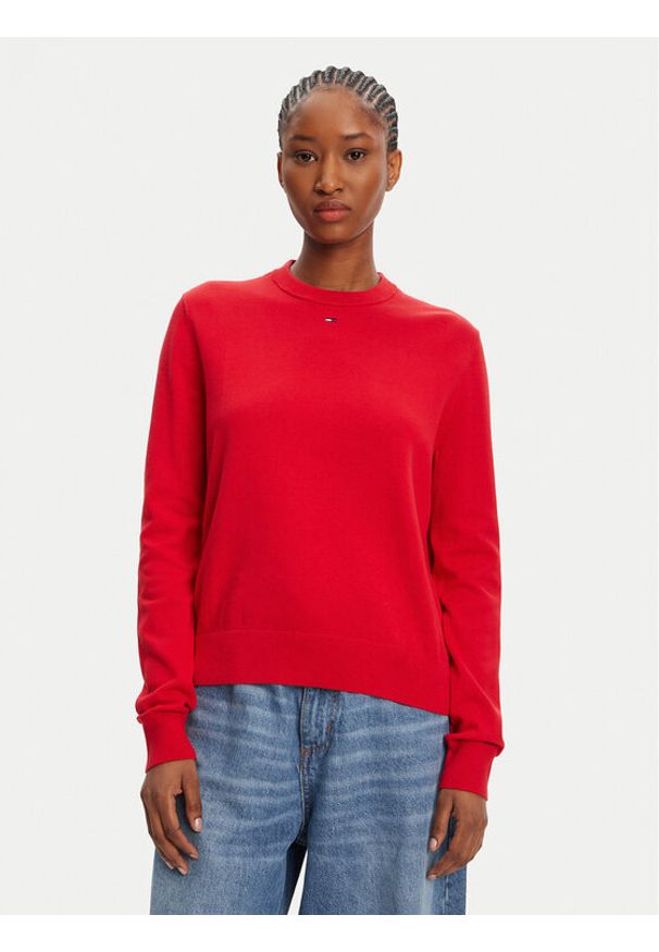 Tommy Jeans Sweter Essential DW0DW20159 Czerwony Regular Fit. Kolor: czerwony. Materiał: bawełna