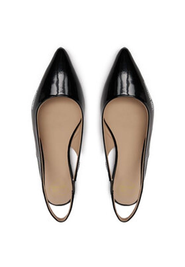 Love Moschino - LOVE MOSCHINO Sandały JA11021G1MIH0000 Czarny. Kolor: czarny. Materiał: skóra, lakier