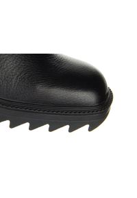 Kozaki Bayla-200 155 F-3481 01 200027, Czarny, Skóra naturalna. Wysokość cholewki: przed kolano. Kolor: czarny. Materiał: skóra. Szerokość cholewki: normalna. Wzór: gładki. Sezon: zima, lato, jesień. Obcas: na obcasie. Styl: klasyczny. Wysokość obcasa: średni #5