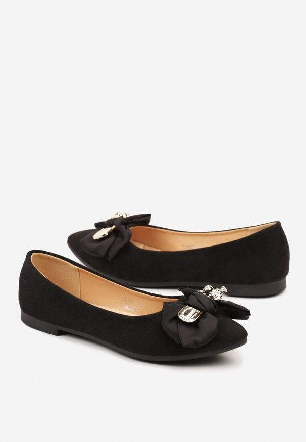 Renee - Czarne Eleganckie Balerinki z Kokardką i Metaliczną Klamrą Kleveni. Zapięcie: klamry. Kolor: czarny. Wzór: aplikacja. Styl: elegancki