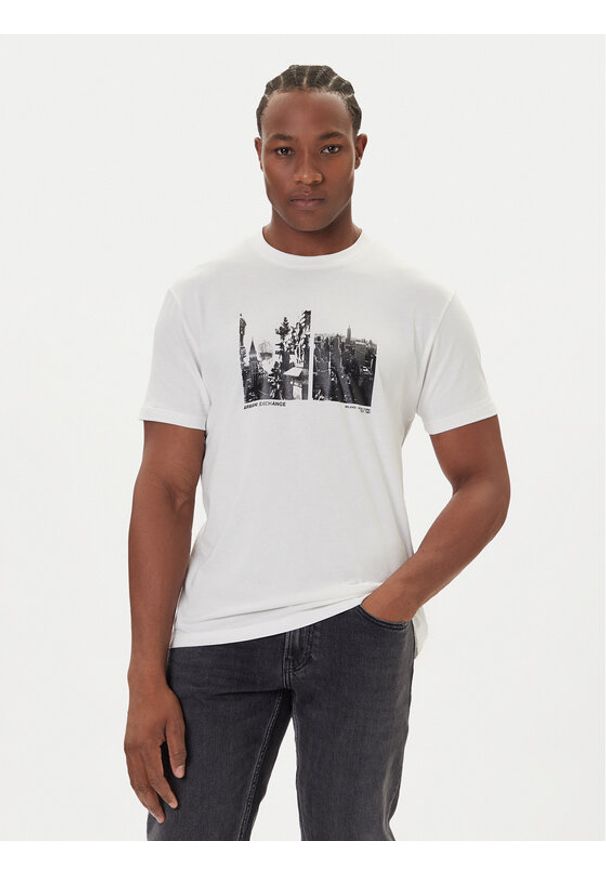 Armani Exchange T-Shirt XM001461 AF10358 M0003 Biały Regular Fit. Kolor: biały. Materiał: bawełna