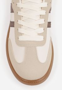 Born2be - Beżowo-Brązowe Sneakersy na Płaskiej Podeszwie z Kontrastowymi Paskami Glaria. Okazja: na co dzień. Zapięcie: pasek. Kolor: beżowy. Materiał: jeans. Wzór: paski. Obcas: na płaskiej podeszwie #2
